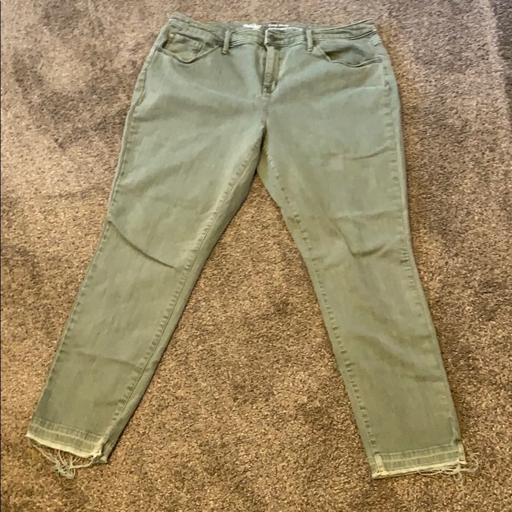 Mossimo jeans.